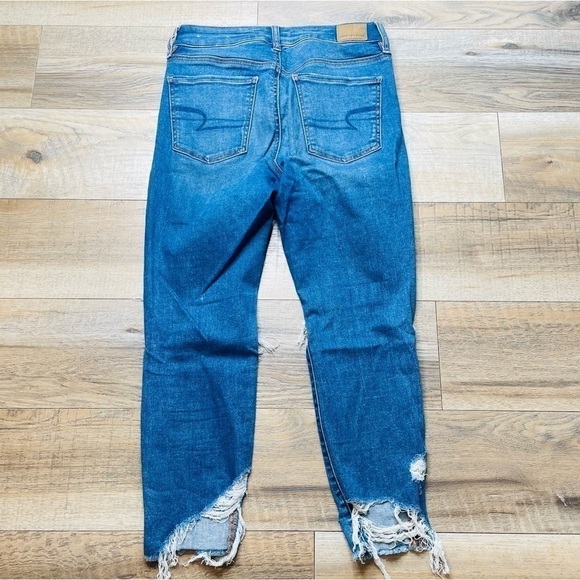 AMERICAN Eagle Destructed High Rise Jegging with Next Level Stretch Medium Wash - Picture 10 of 13